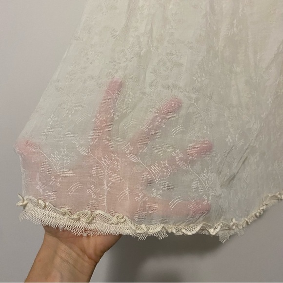 NWT Free People Cream Floral Sheer Overlay Skirt large - Picture 2 of 8